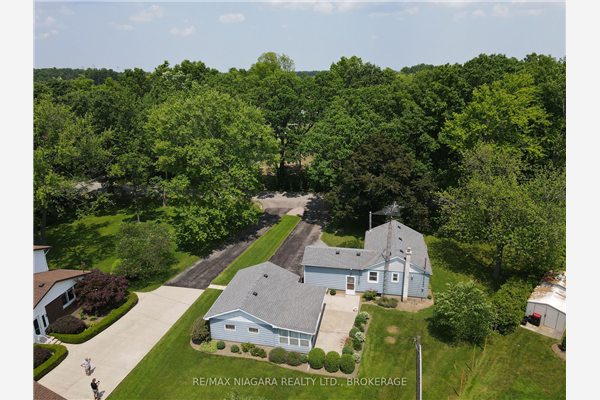 2462 Miller Rd, Niagara Falls