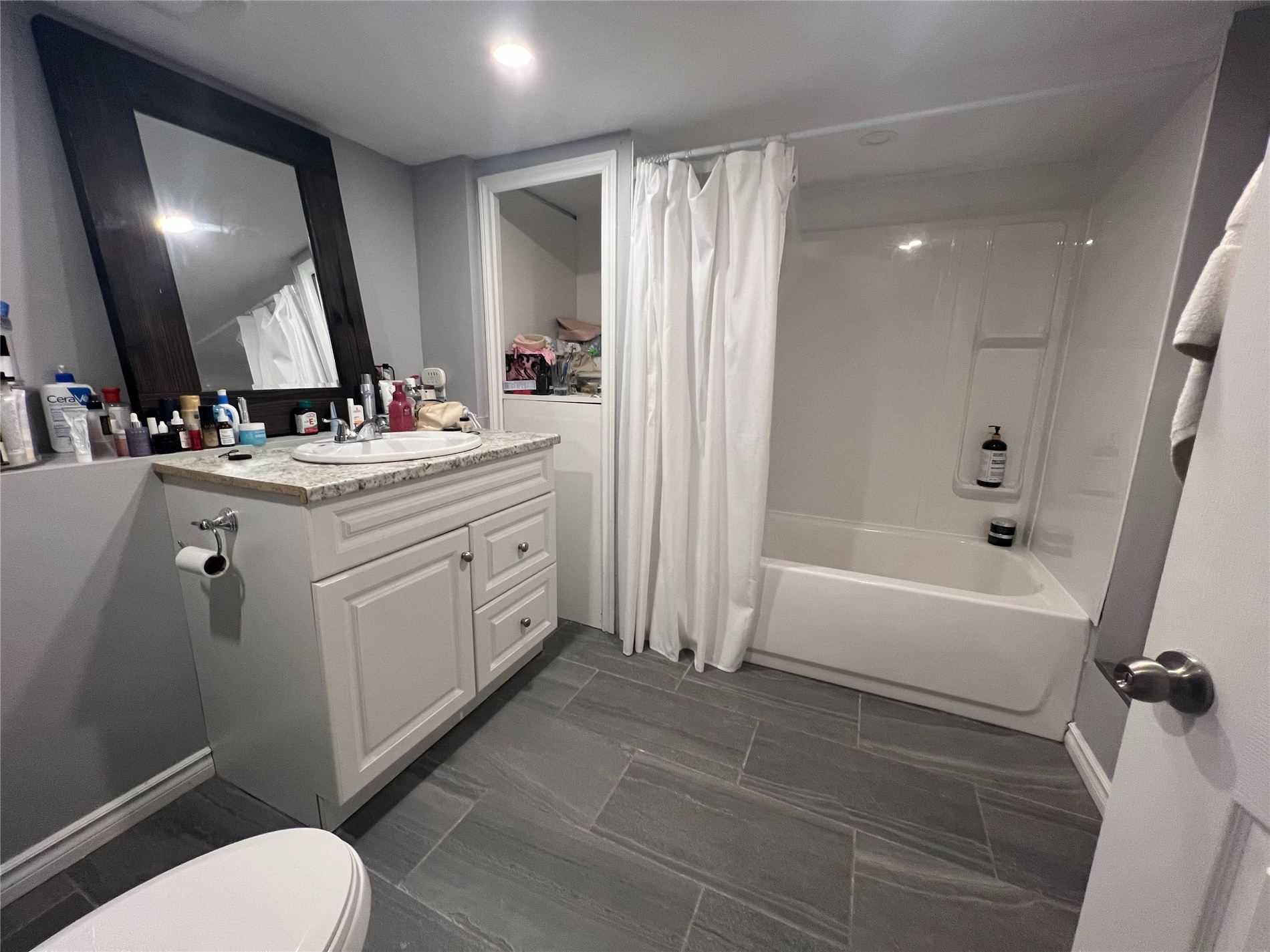 Listing X5890945 - Large Photo # 15
