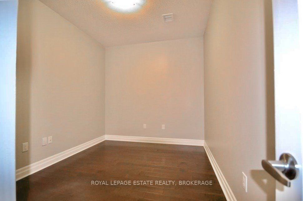 Listing X5893979 - Large Photo # 12