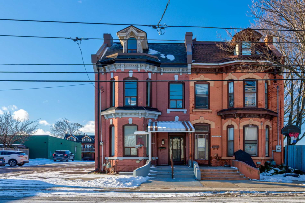 153 Bay St N, Hamilton