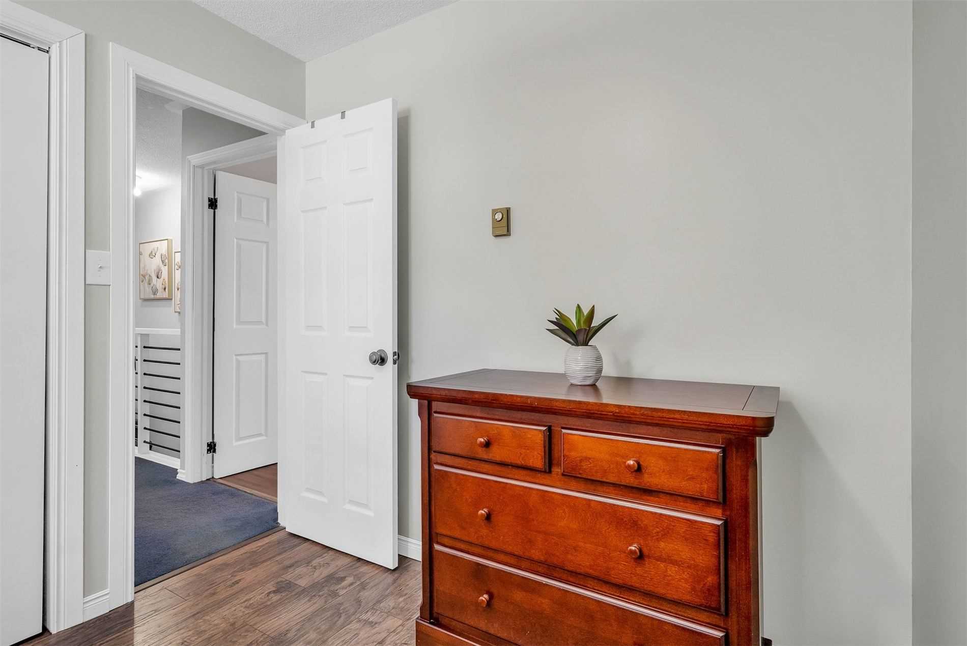 Listing X5898675 - Large Photo # 32