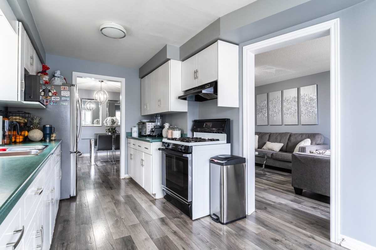 141 Edgewater Dr