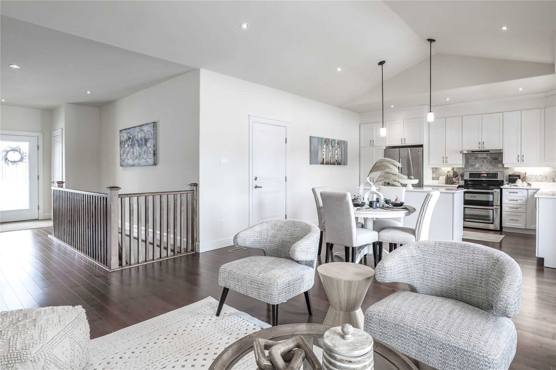 10 Moynes Crt