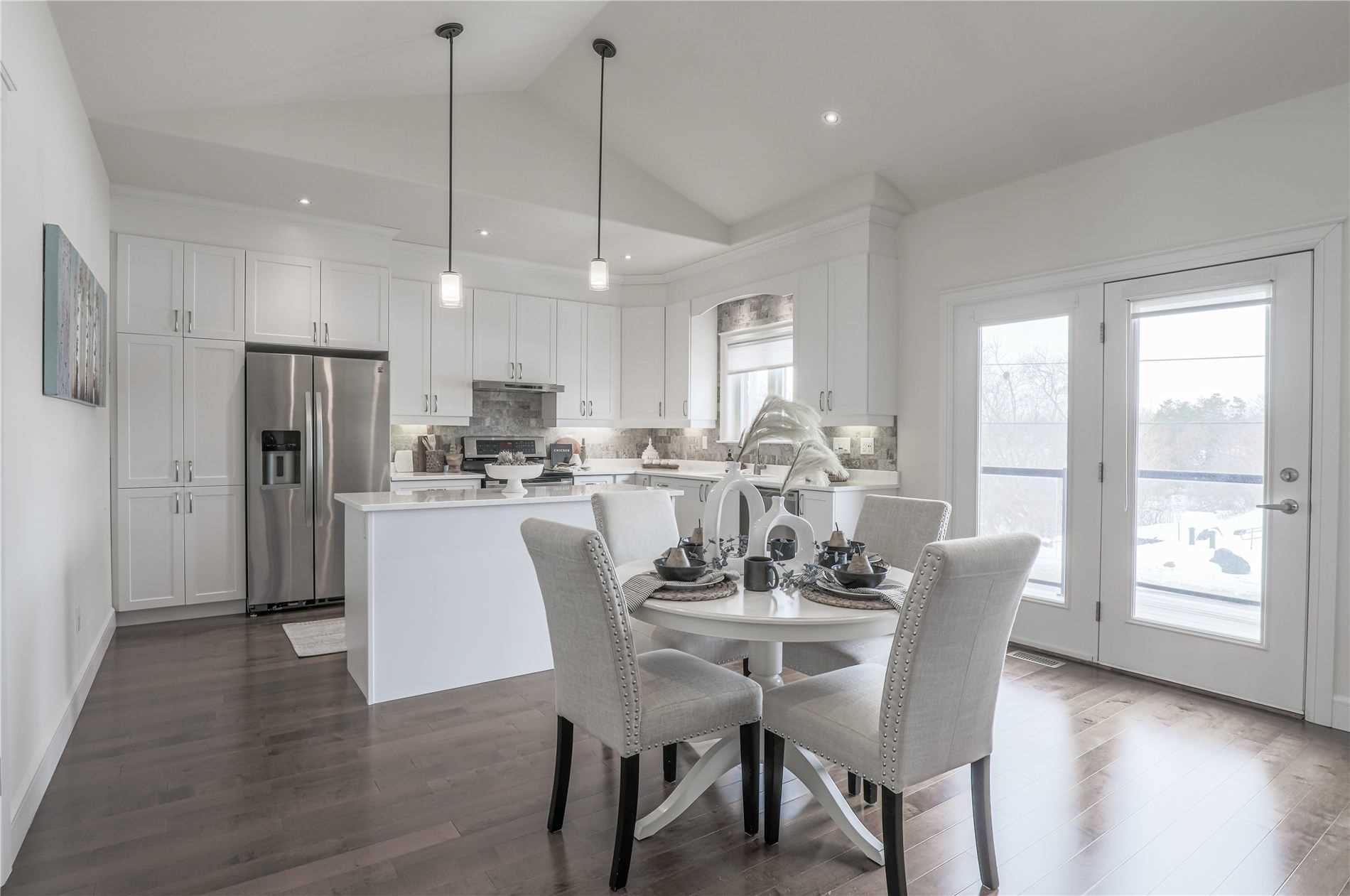 10 Moynes Crt