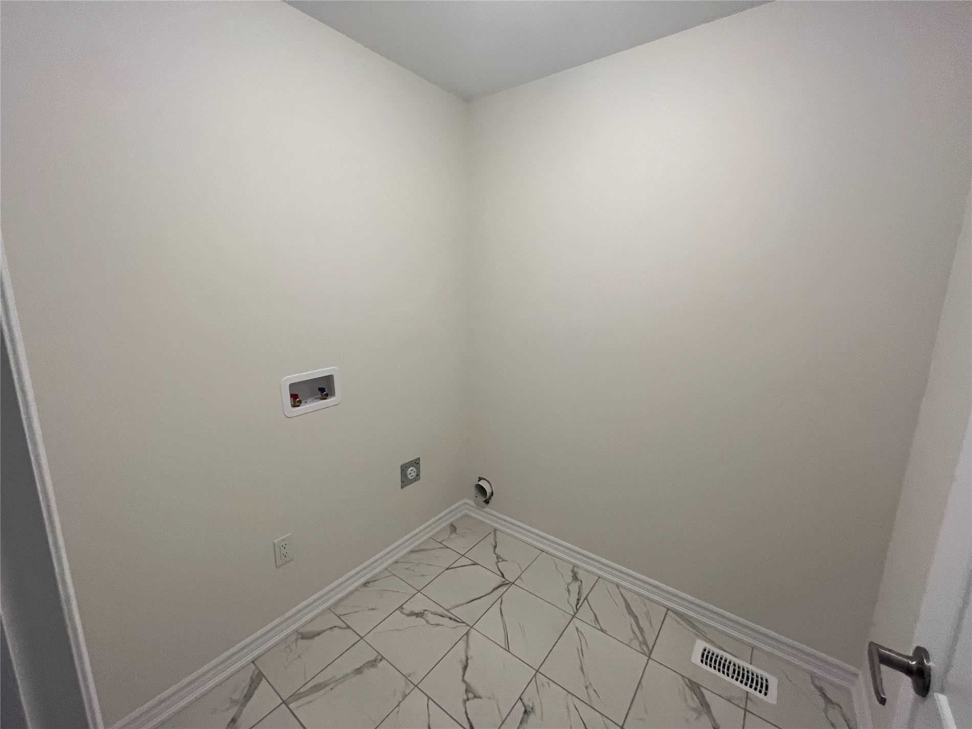 Listing X5900189 - Large Photo # 32