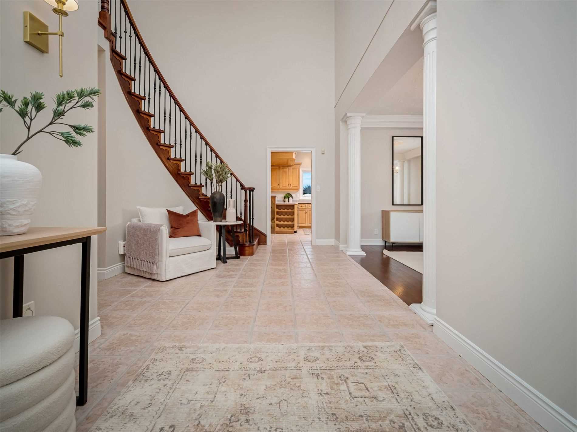 9 Palomino Dr