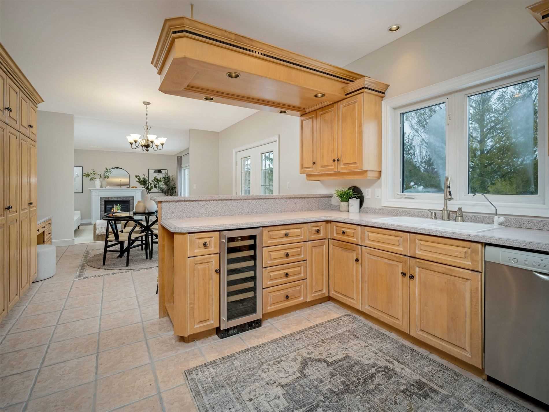 9 Palomino Dr