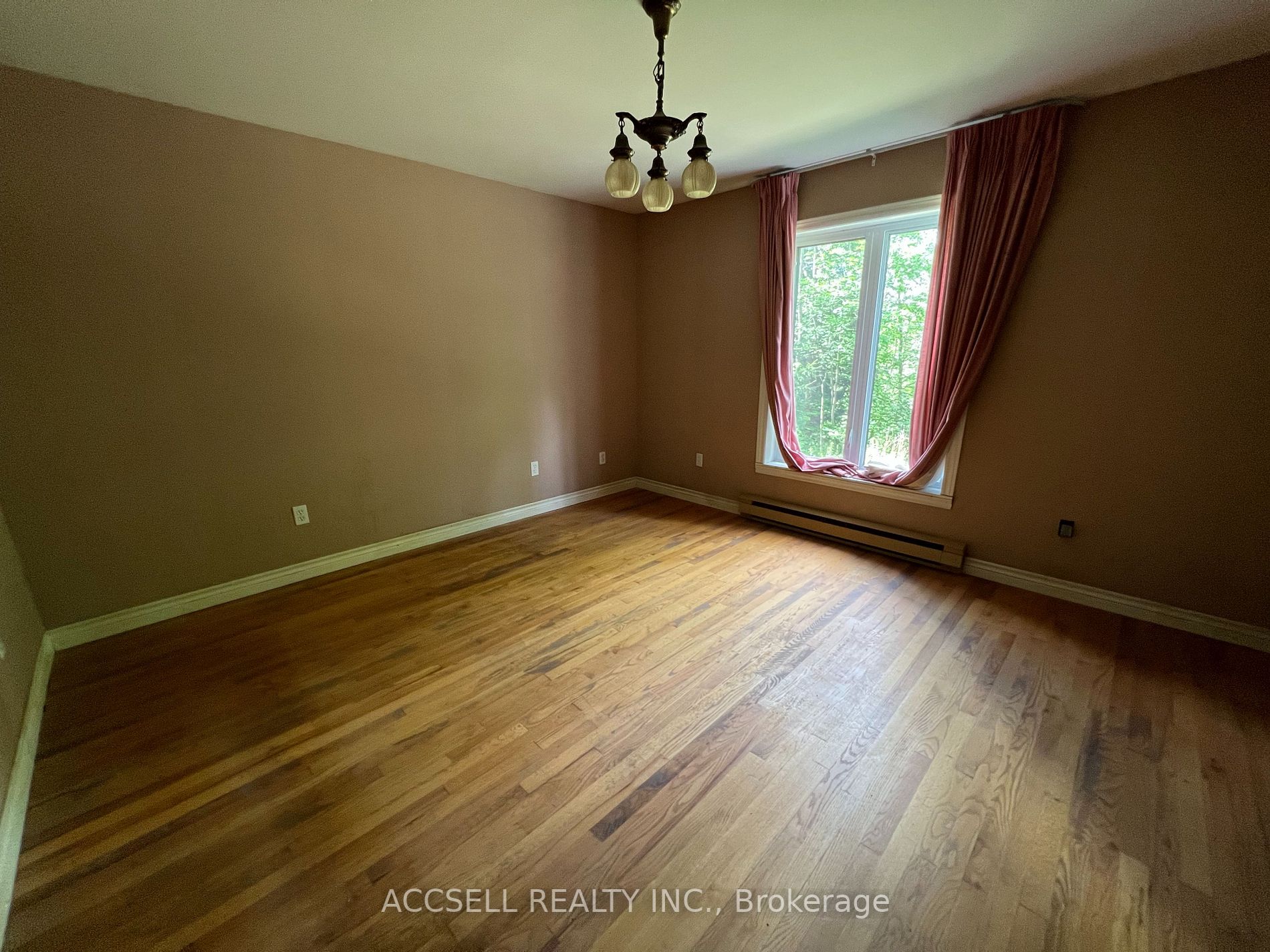 Listing X5901520 - Large Photo # 5