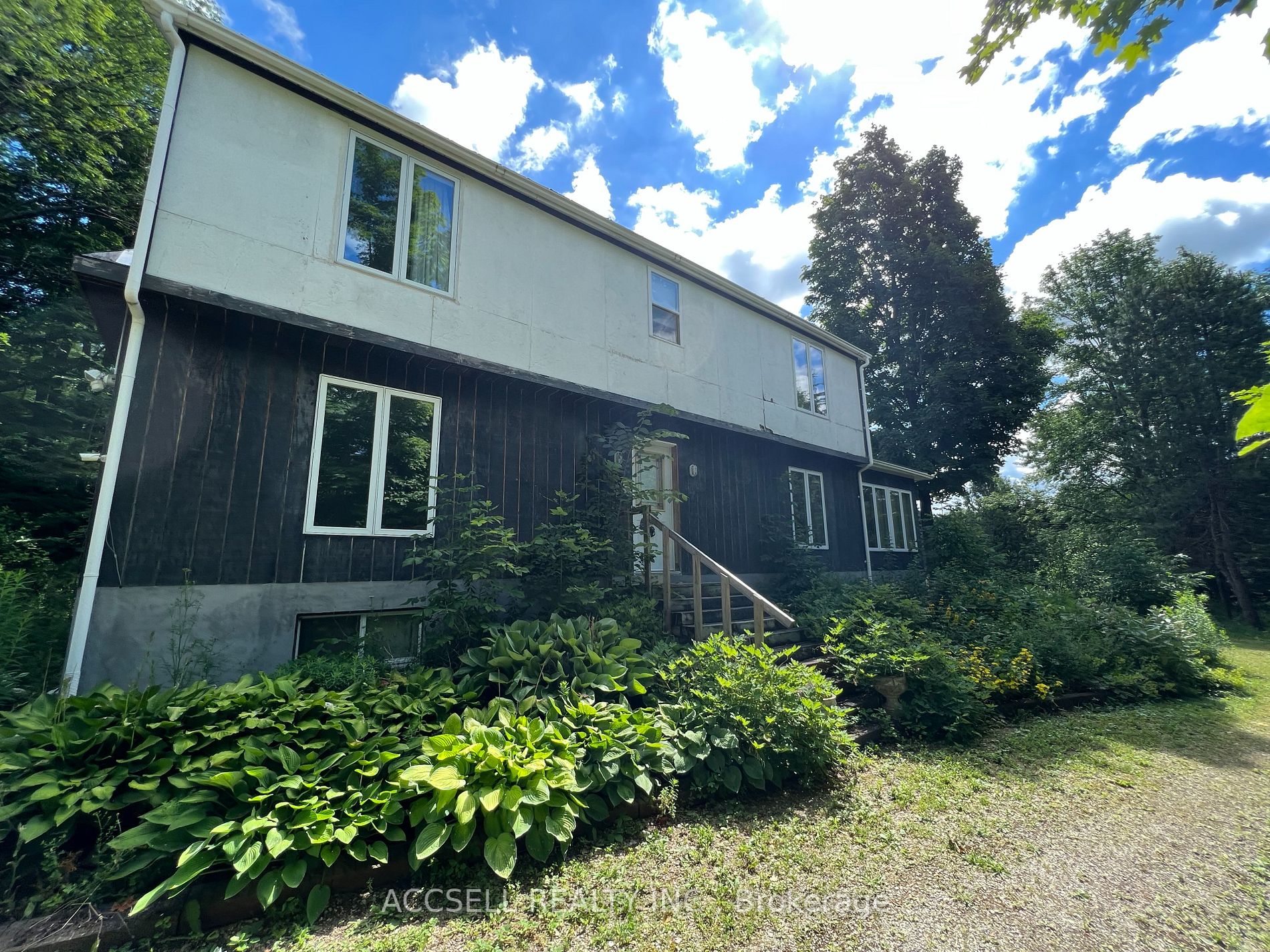 Listing X5901520 - Large Photo # 2
