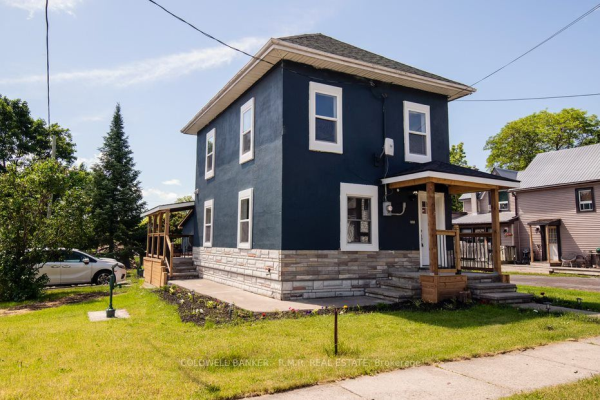 454 Thomas St, Deseronto