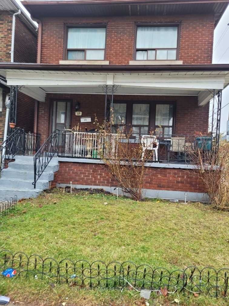 35 Chestnut Ave