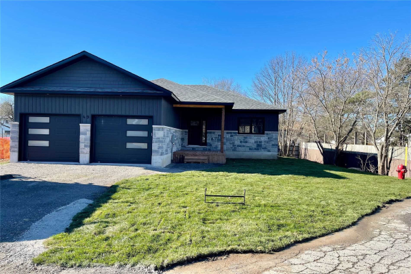 49 South Maloney St, Marmora and Lake