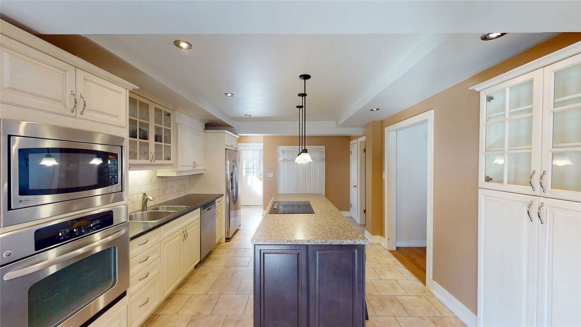 116 Main Street W