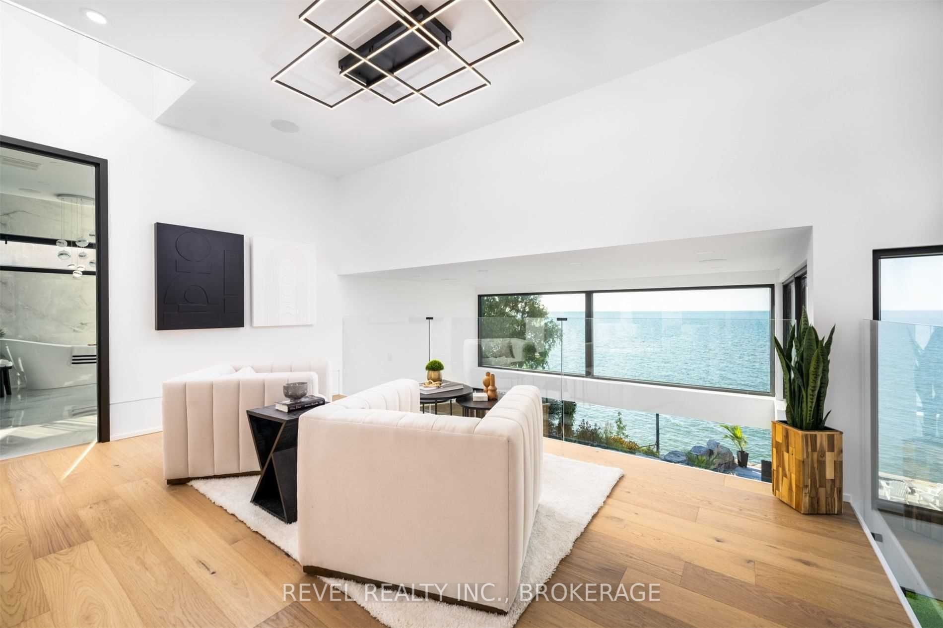 6 Firelane 11A Street