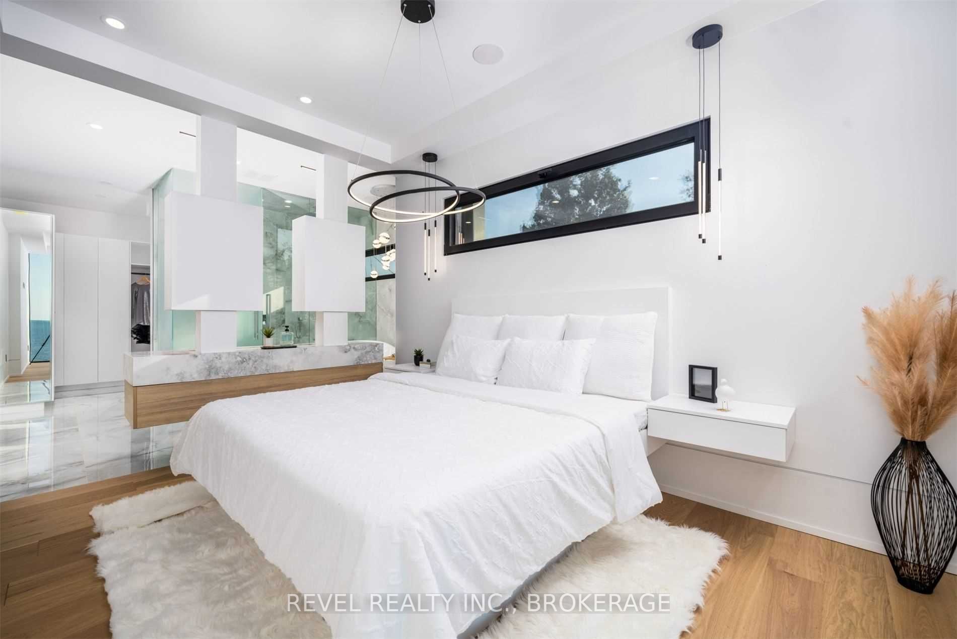 6 Firelane 11A Street