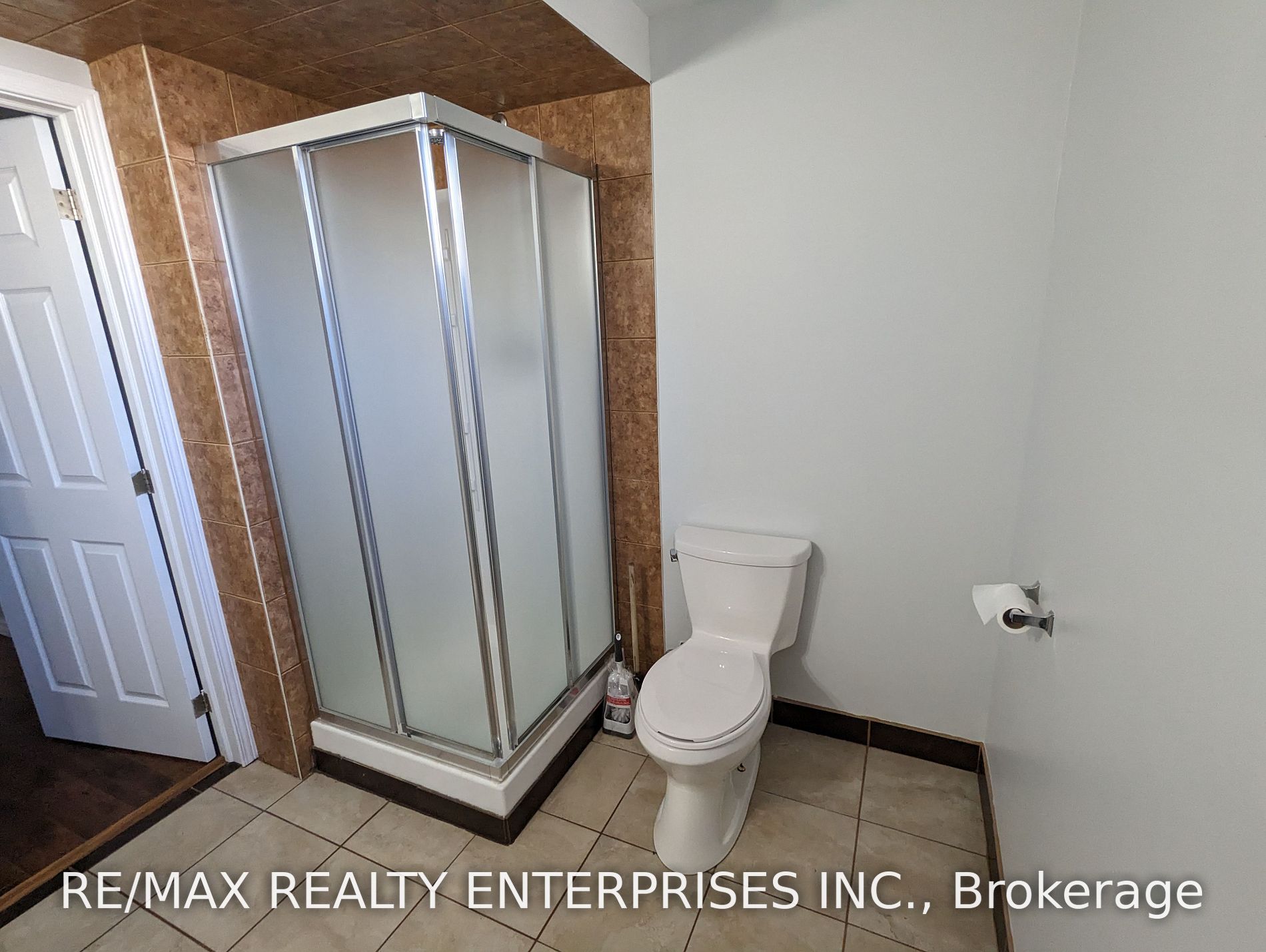 353 Front Street W