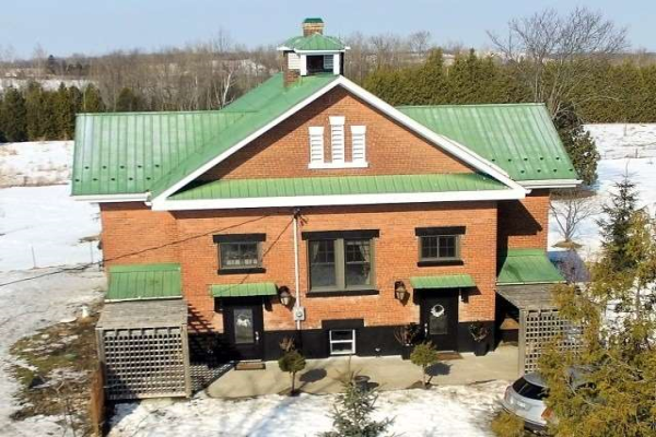 25 Community Centre Rd, Kawartha Lakes