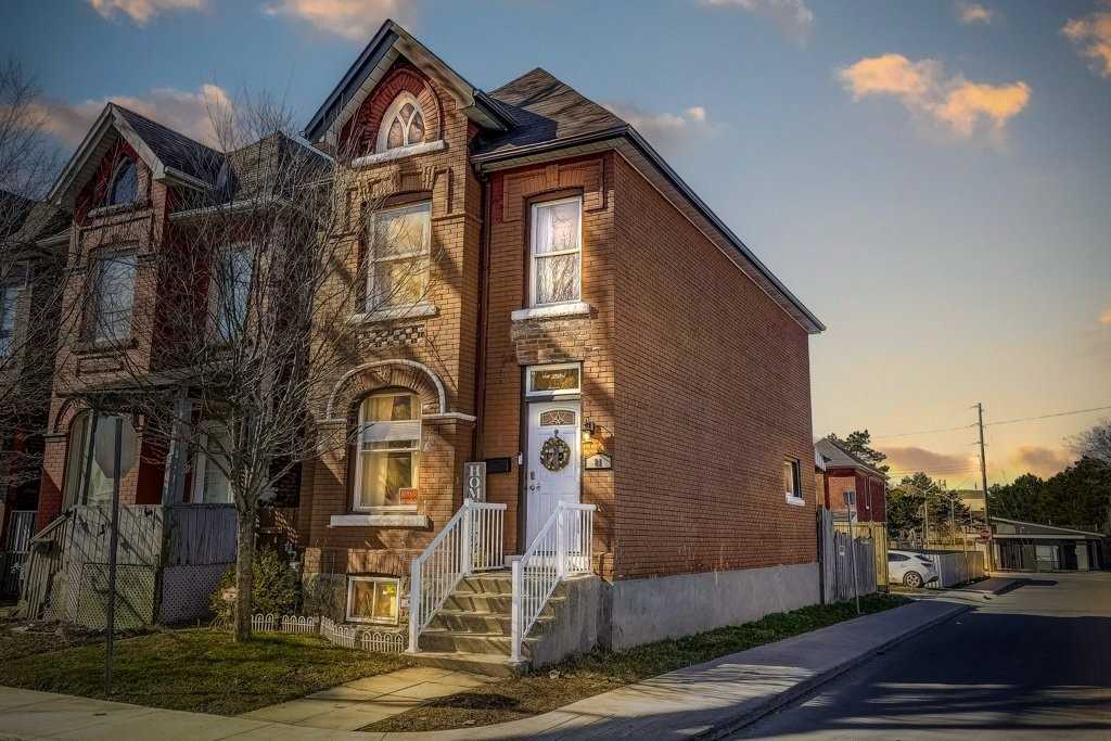 81 William Street