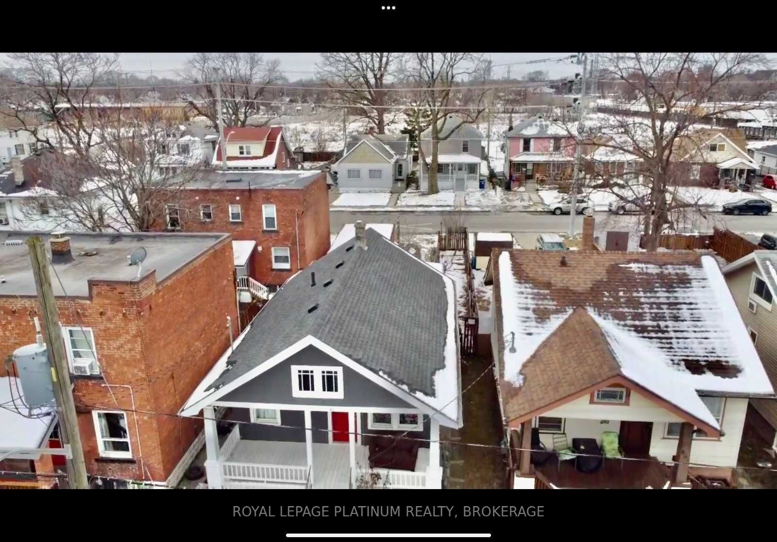 865 Elm Avenue W