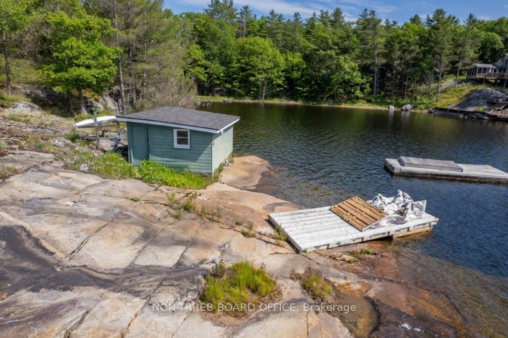 17576 Georgian Bay Shore W