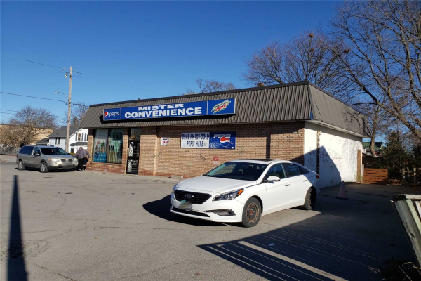 1032 Monaghan Rd, Peterborough