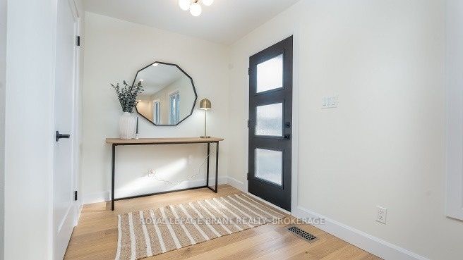 37 Barnes Ave