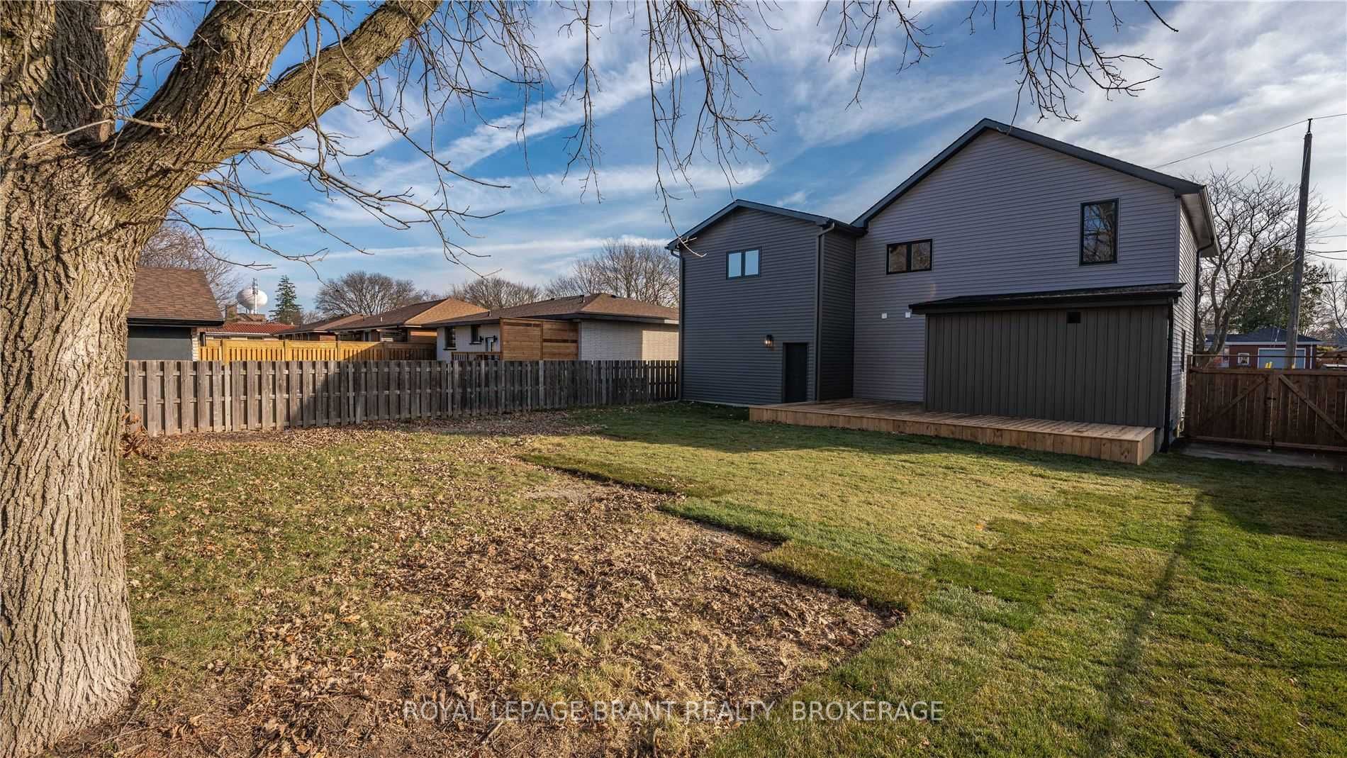 37 Barnes Ave