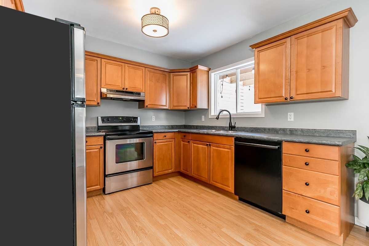 318 Andrew St