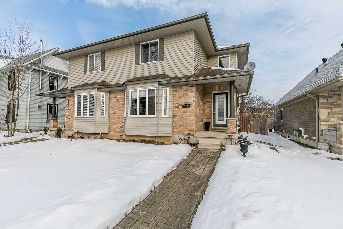 318 Andrew St