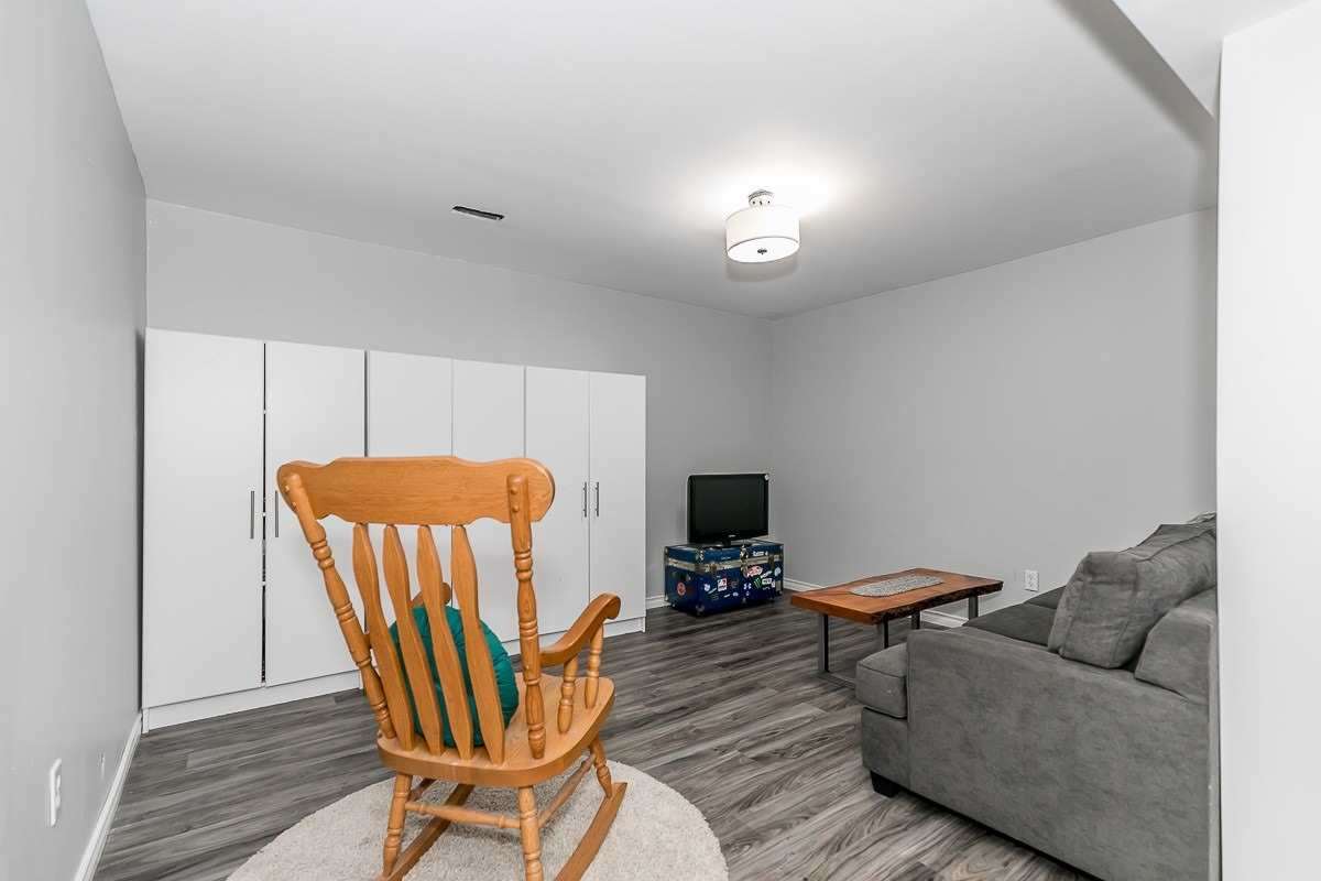 318 Andrew St