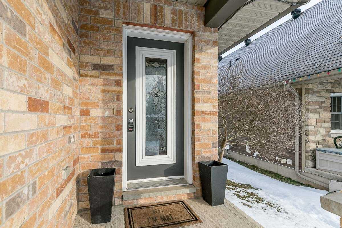 318 Andrew St