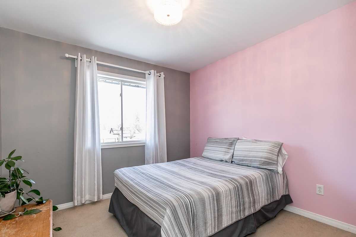 318 Andrew St