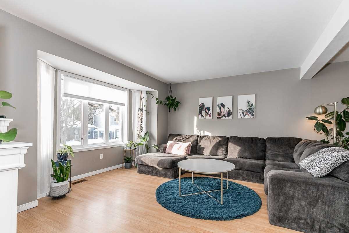 318 Andrew St