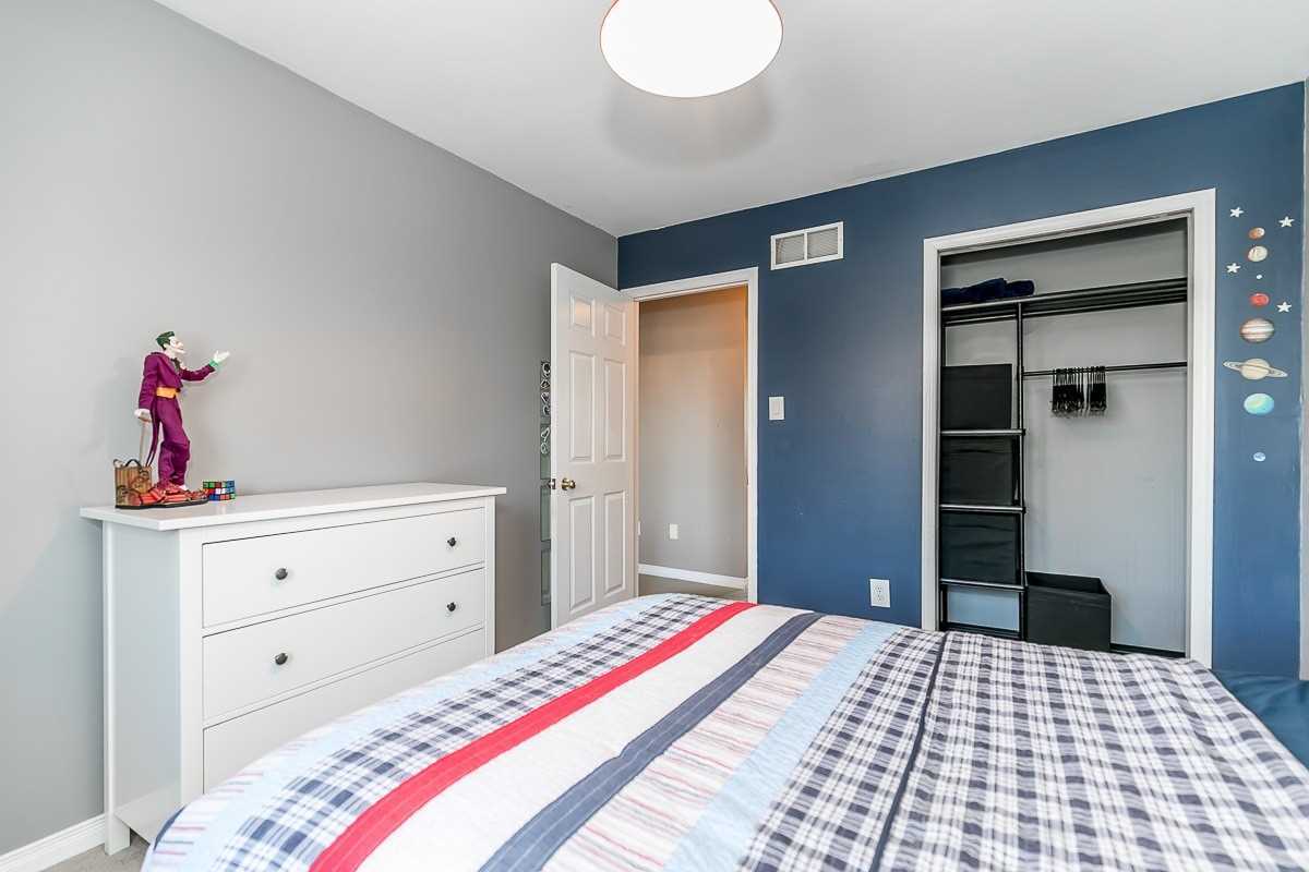 318 Andrew St