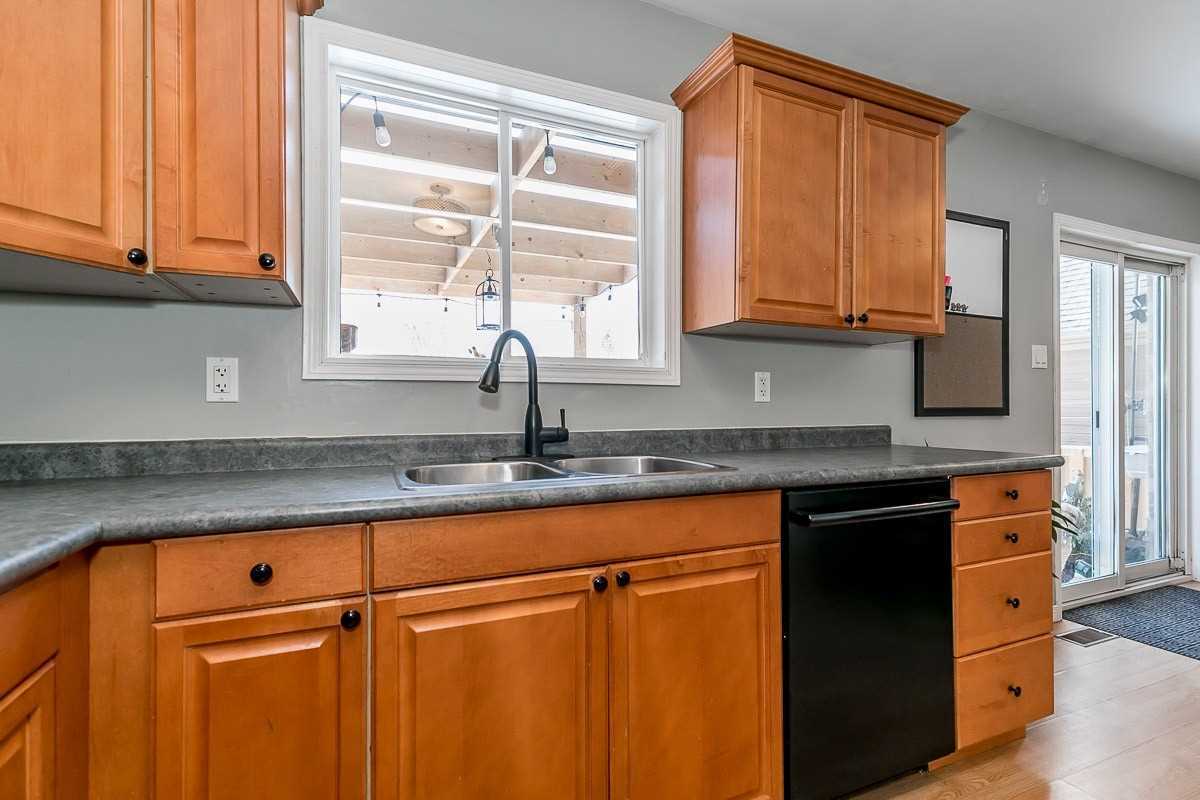 318 Andrew St