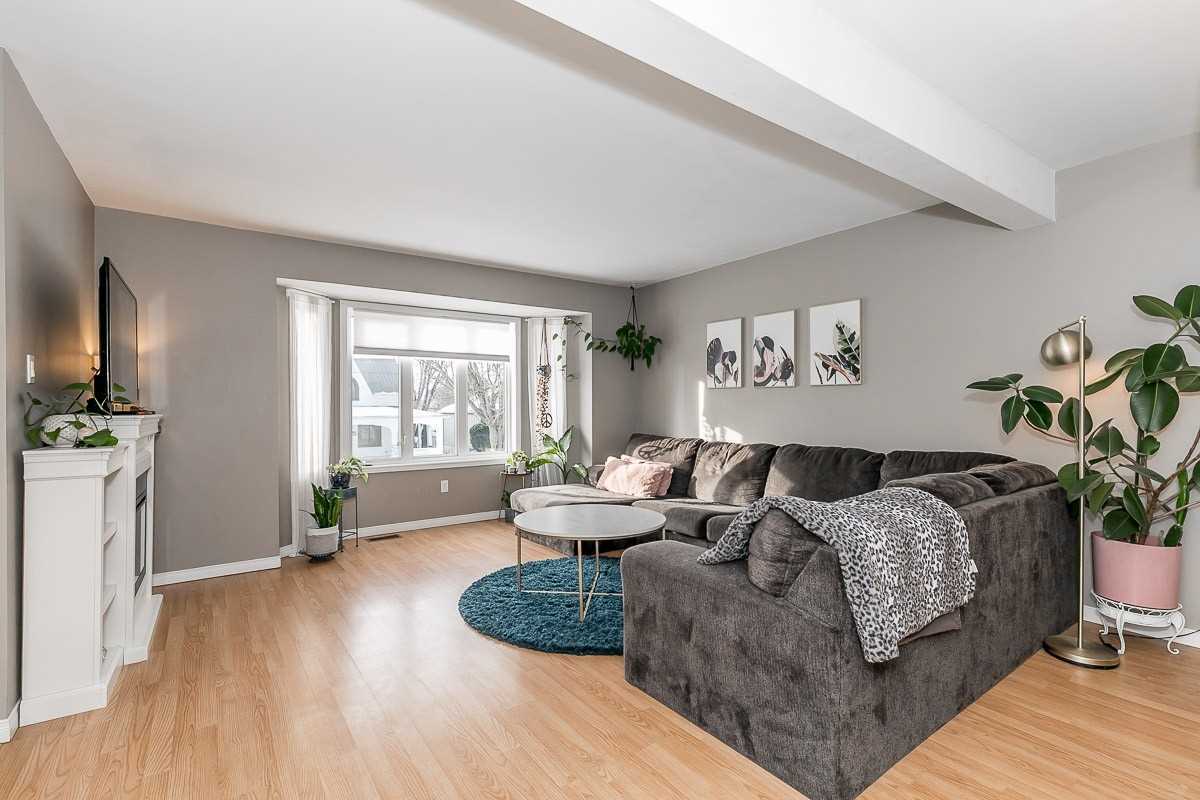 318 Andrew St