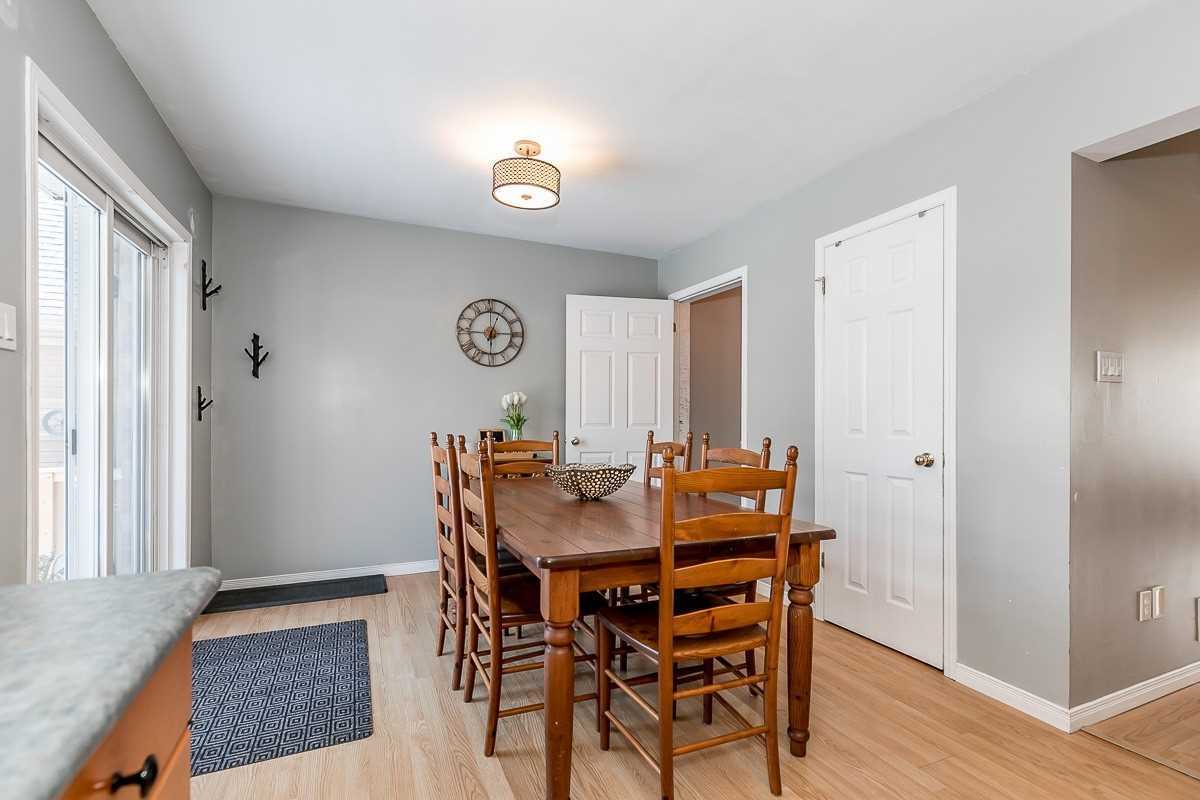 318 Andrew St