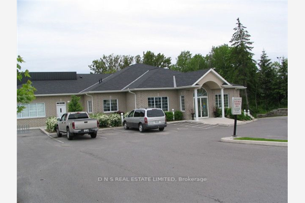824 Clonsilla Ave, Peterborough