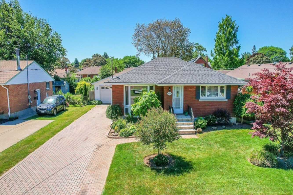 6658 Oneil St, Niagara Falls
