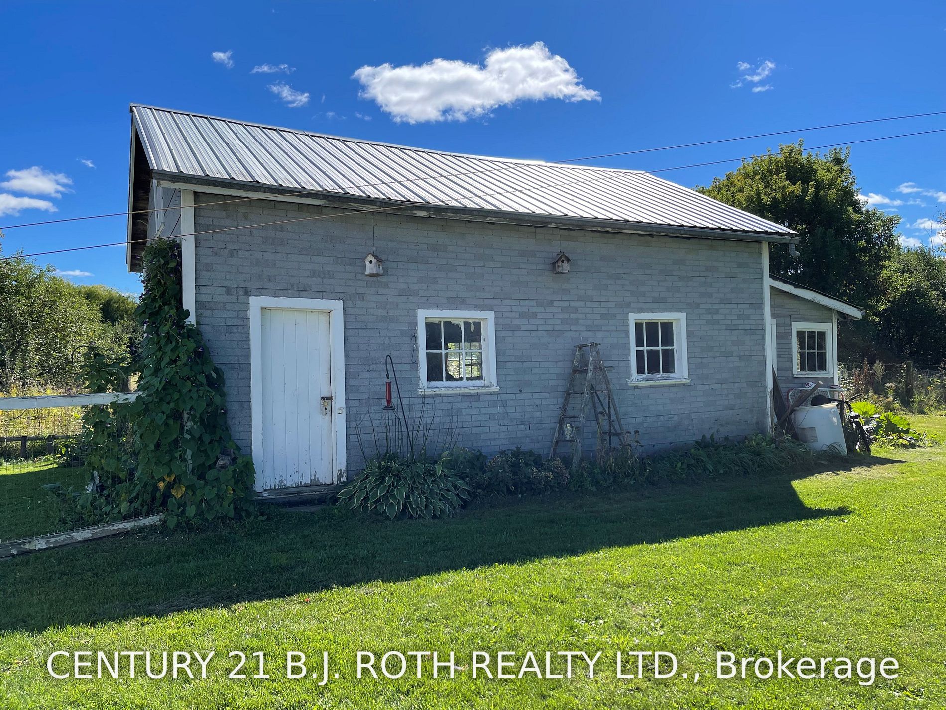 1863 Victoria Rd