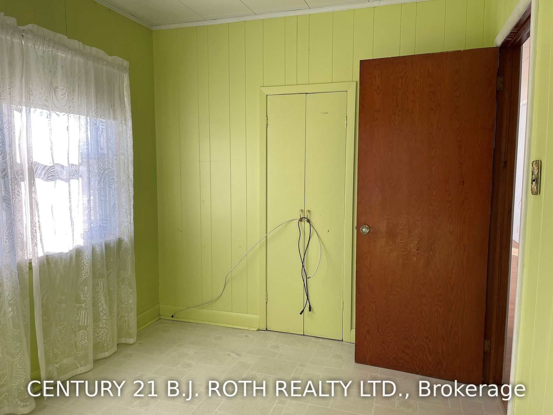 1863 Victoria Rd
