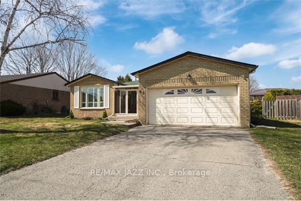 42 Sinclair St, Kawartha Lakes