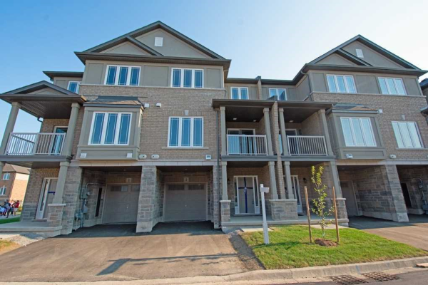 3 Laguna Village Cres, Hamilton