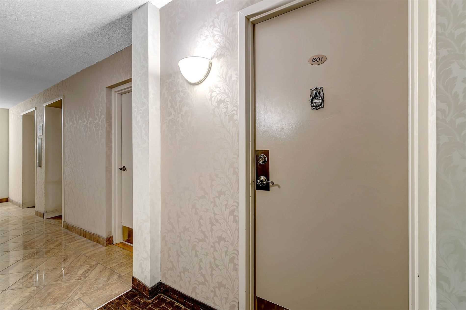 Listing X5915157 - Large Photo # 2