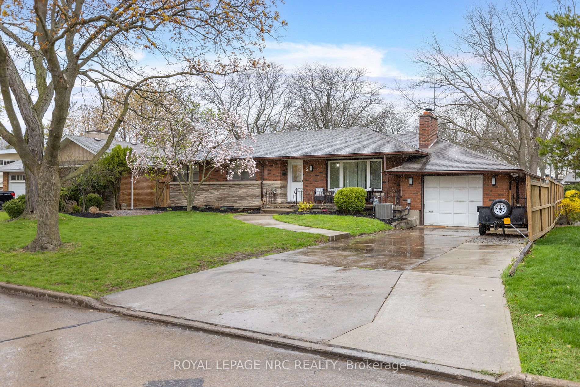 5 Northridge Ave