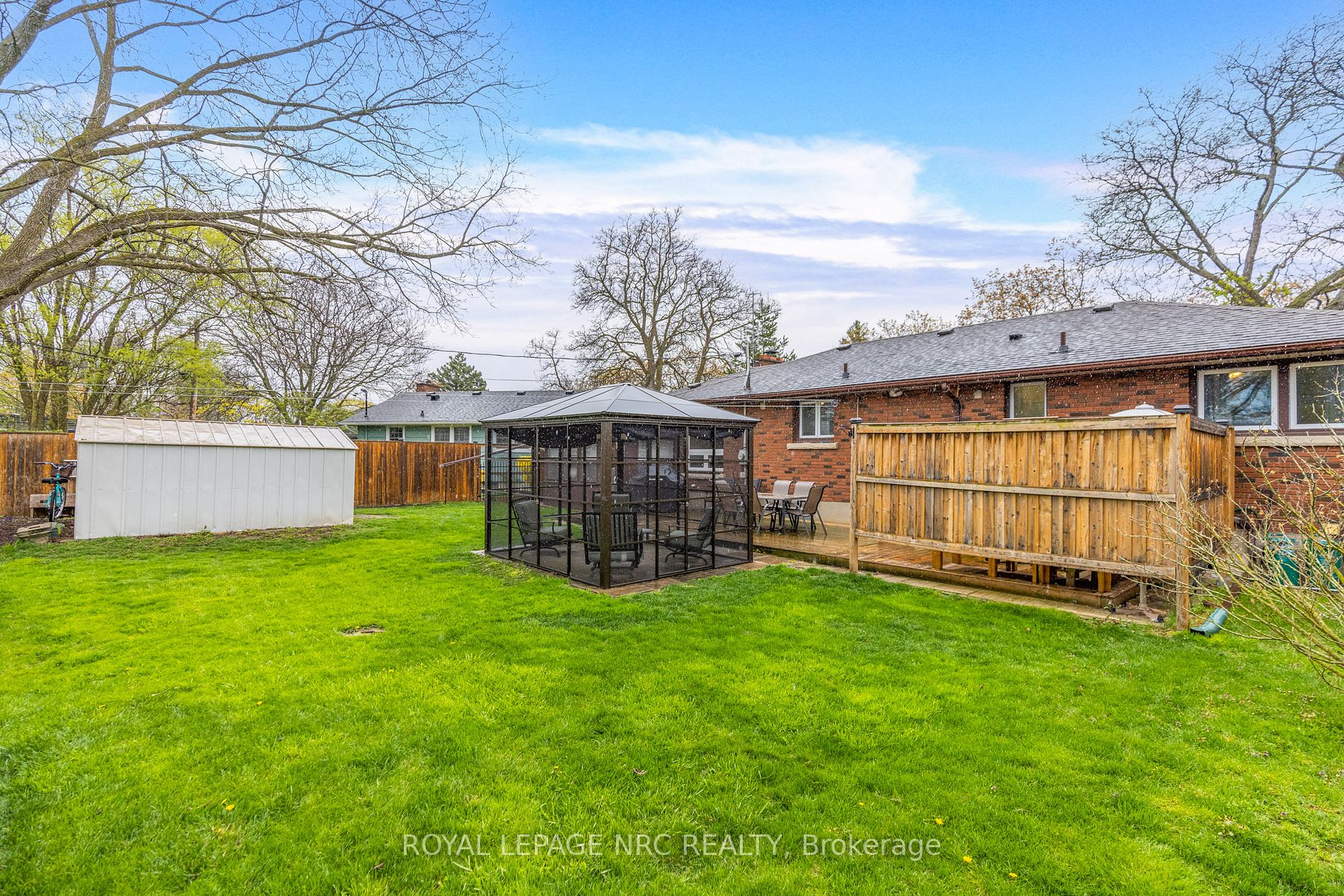 5 Northridge Ave