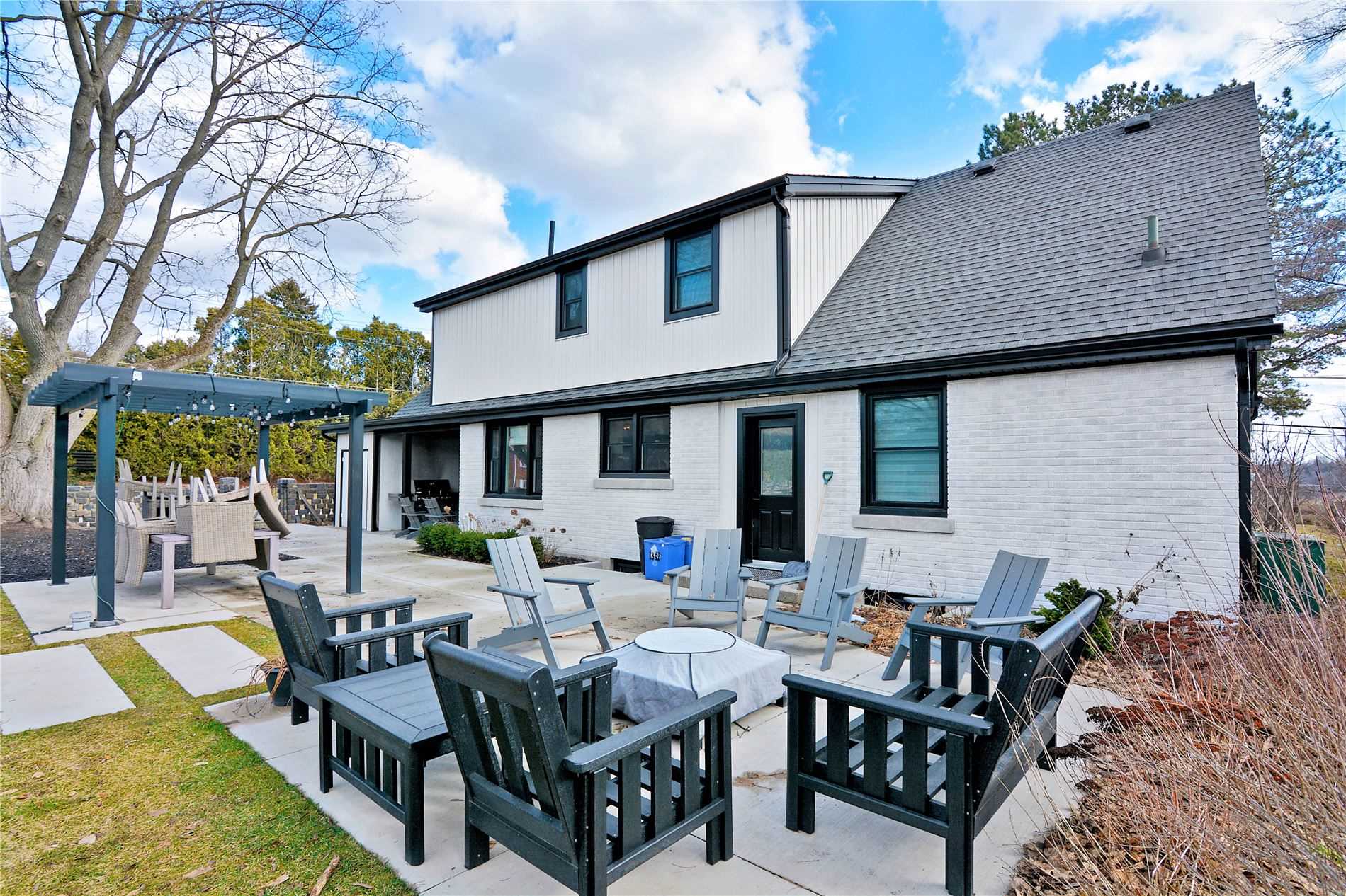 891 Riverside Drive