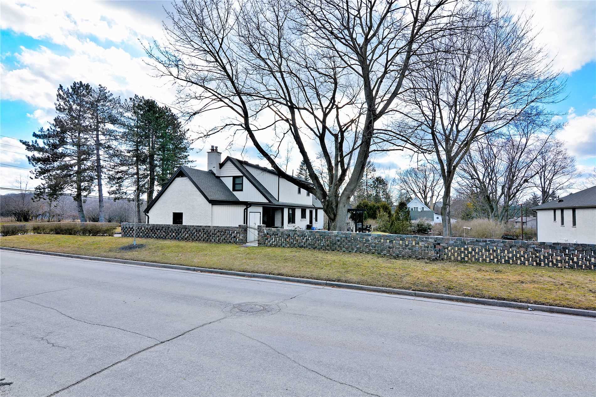 891 Riverside Drive