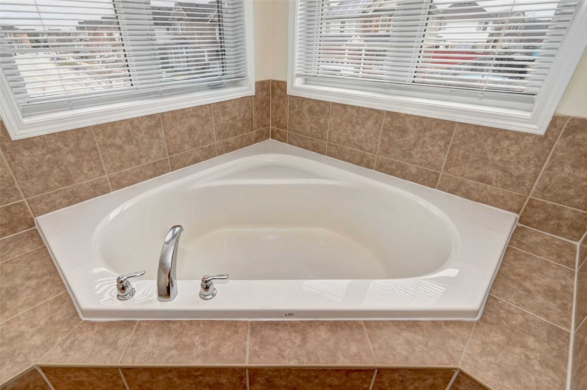 Listing X5917175 - Large Photo # 24