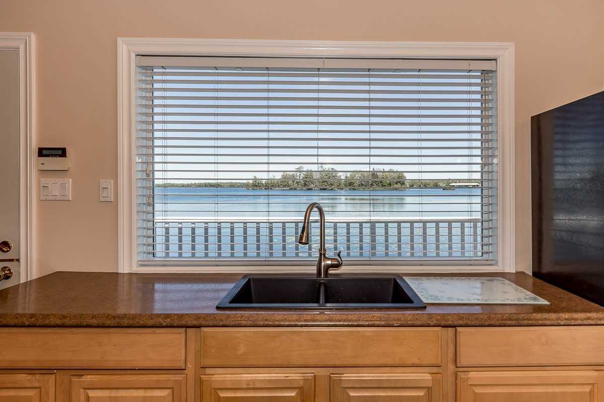 36 Yellowhead Island